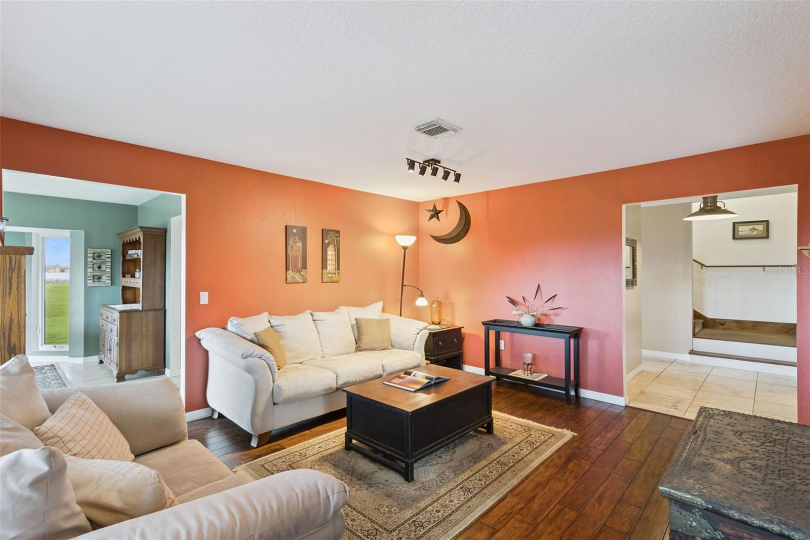 Image 14 of 41 For 1256 Center Street