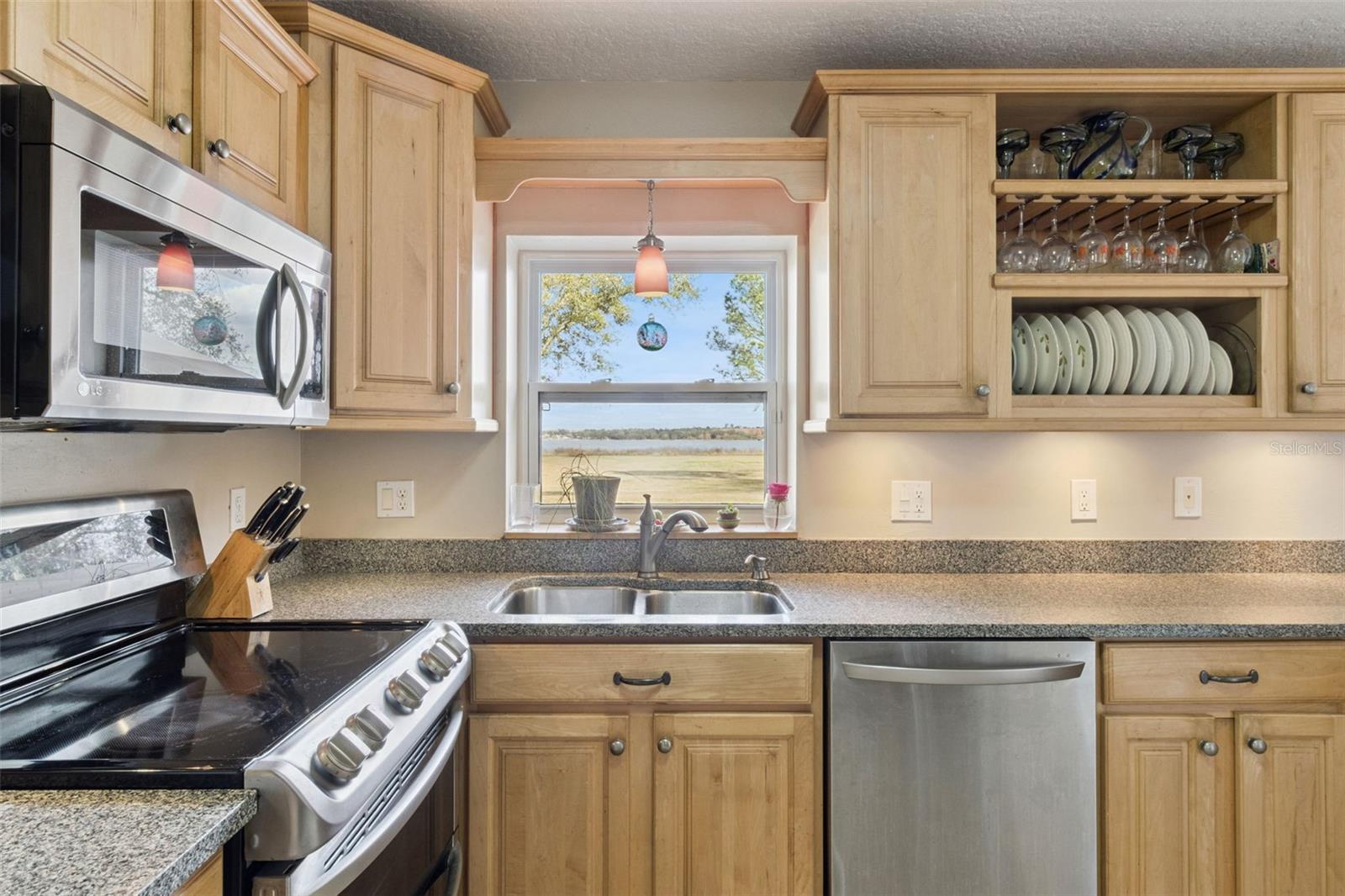 Image 5 of 41 For 1256 Center Street