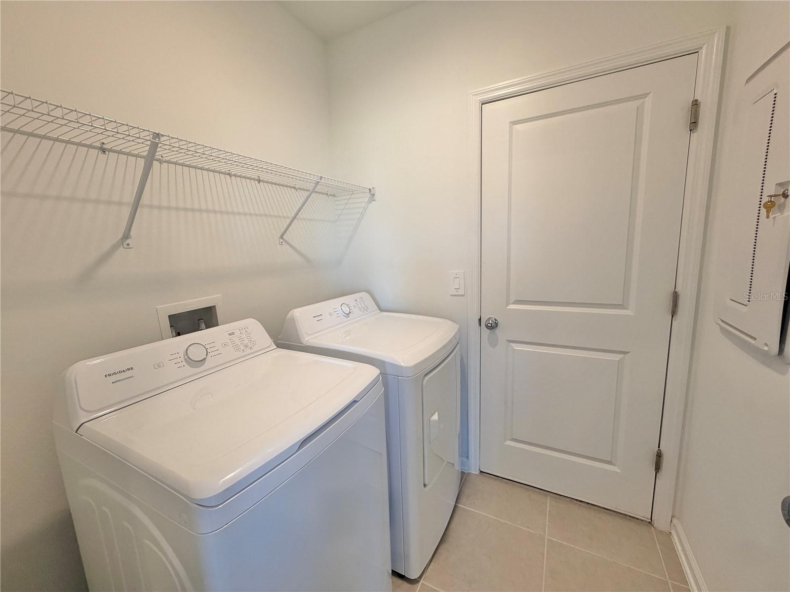 Image 8 of 38 For 3663 Hardman Drive