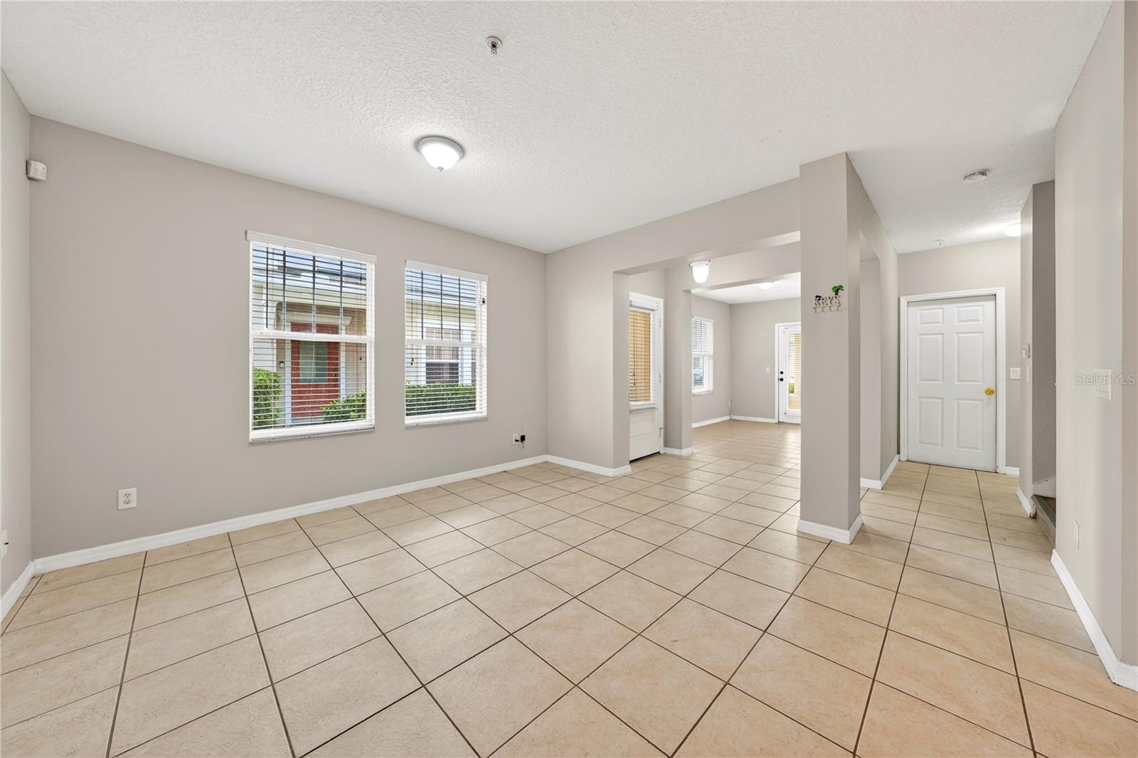 Image 10 of 48 For 2056 Cypress Bay Blvd