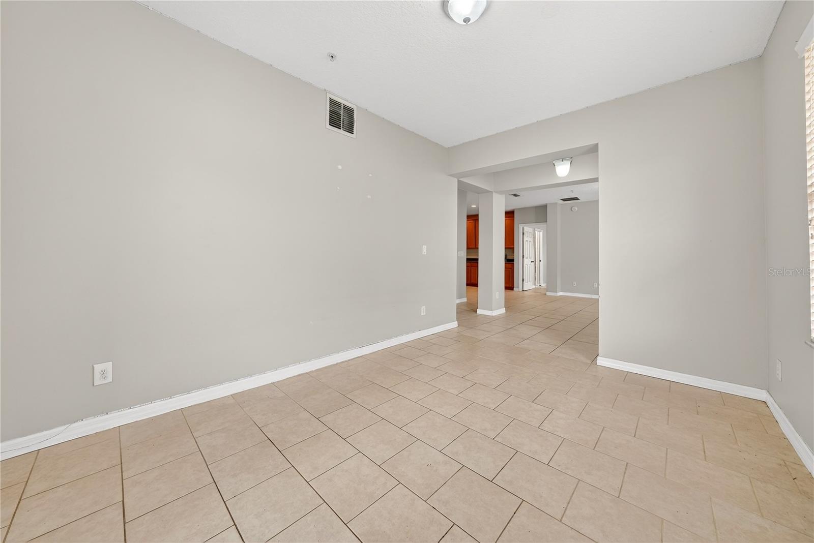 Image 12 of 48 For 2056 Cypress Bay Blvd