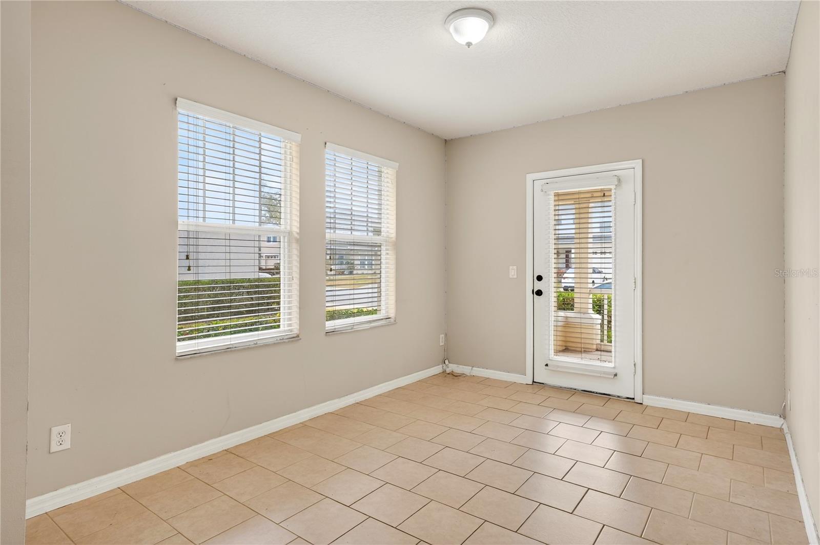 Image 14 of 48 For 2056 Cypress Bay Blvd