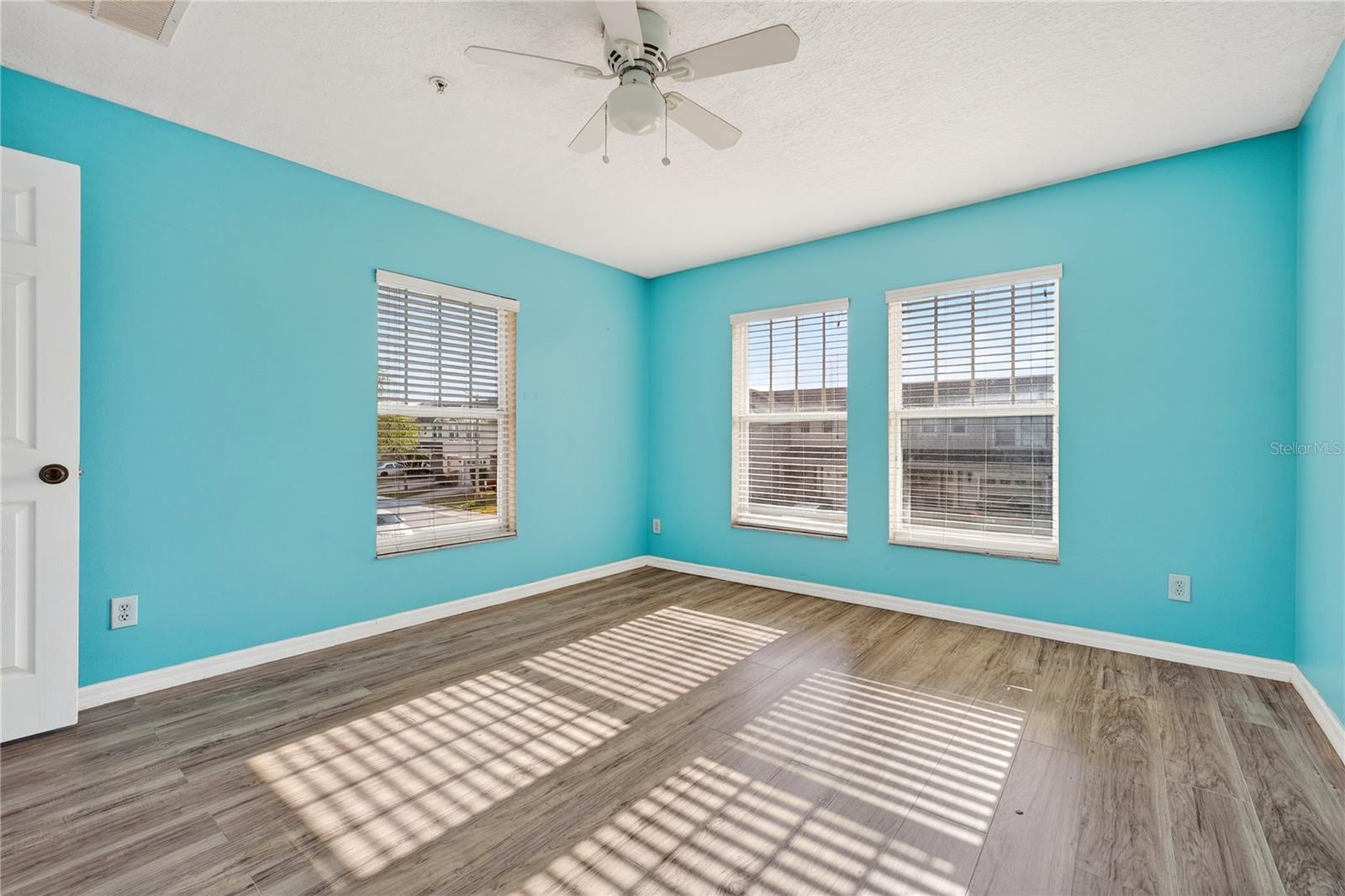 Image 35 of 48 For 2056 Cypress Bay Blvd