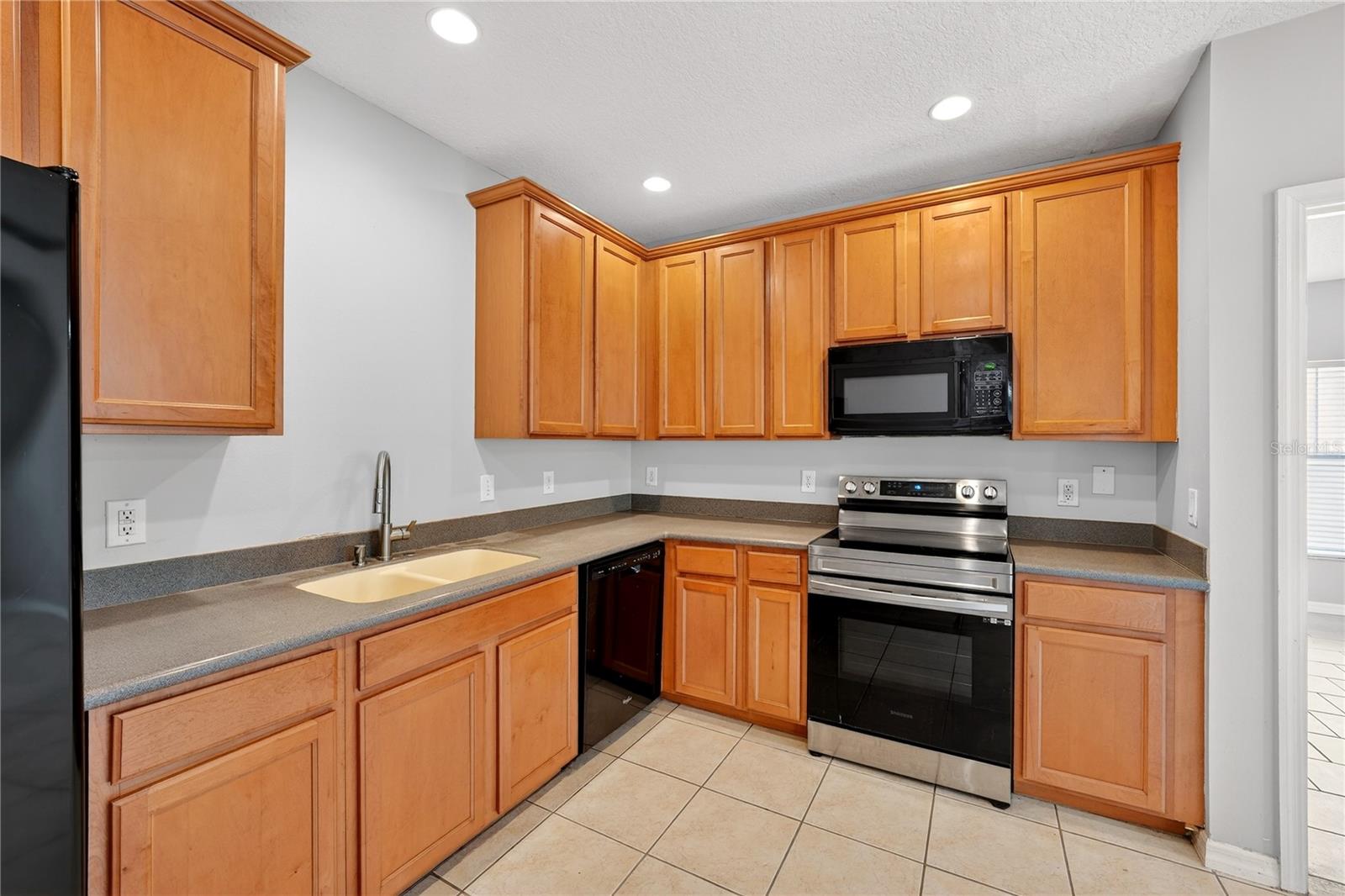 Image 7 of 48 For 2056 Cypress Bay Blvd