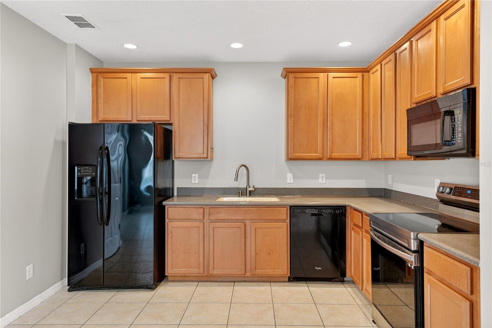 Image 8 of 48 For 2056 Cypress Bay Blvd