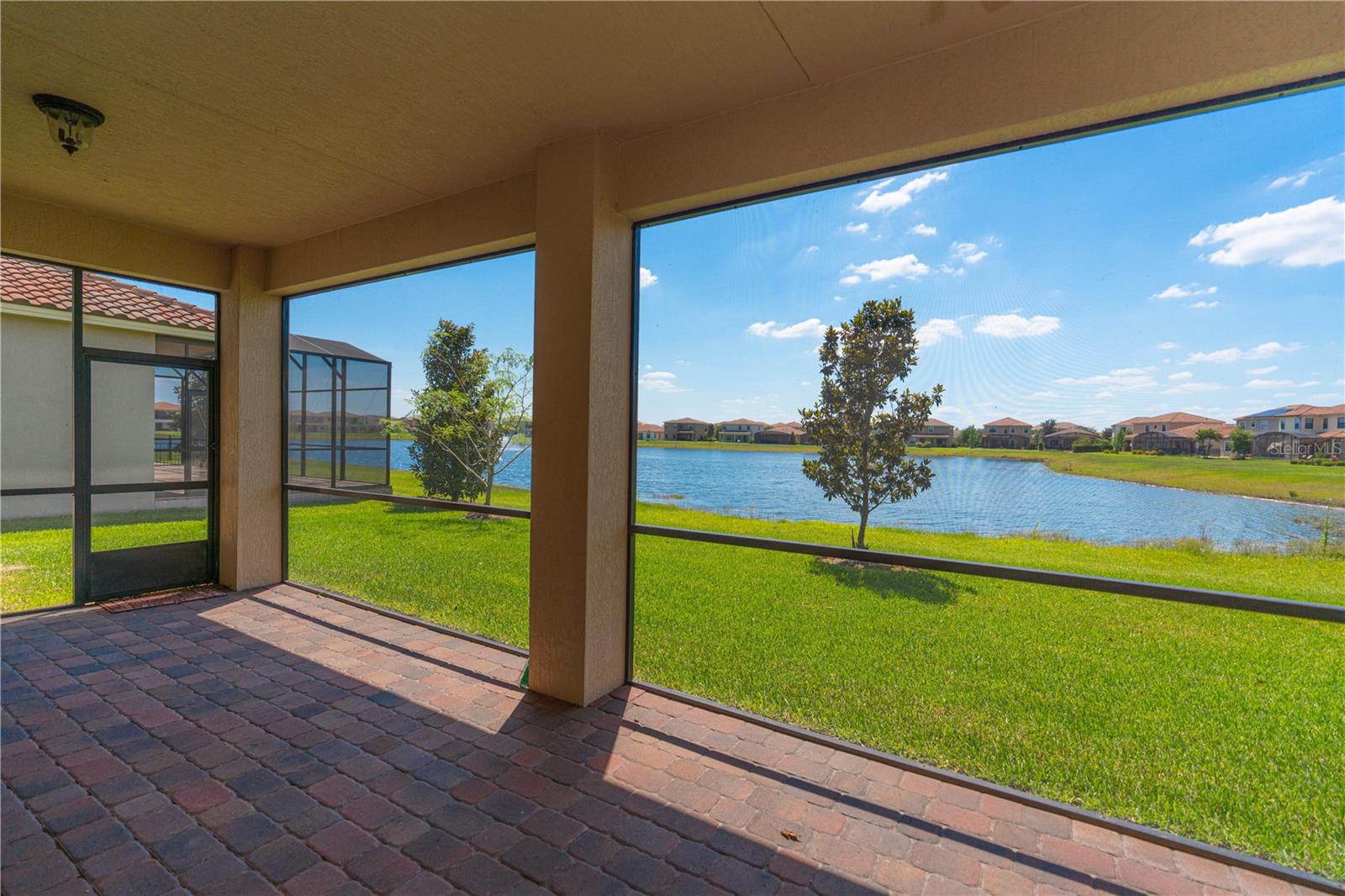 Image 3 of 21 For 13124 Woodford Street