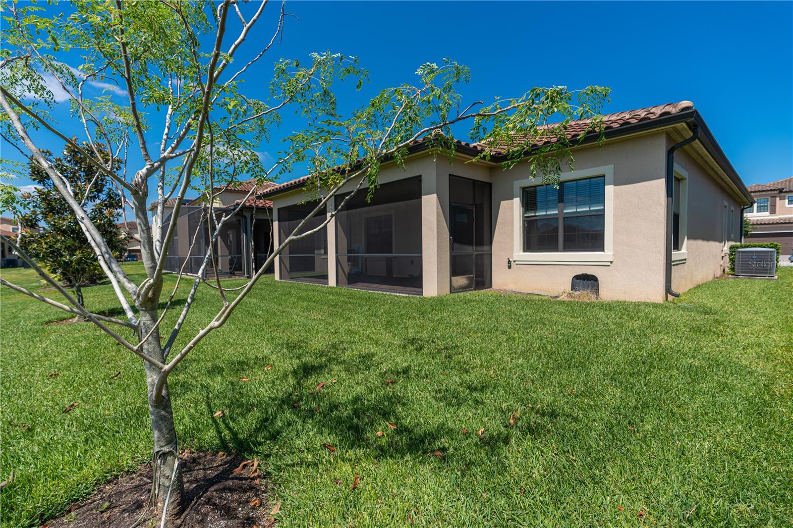 Image 7 of 21 For 13124 Woodford Street