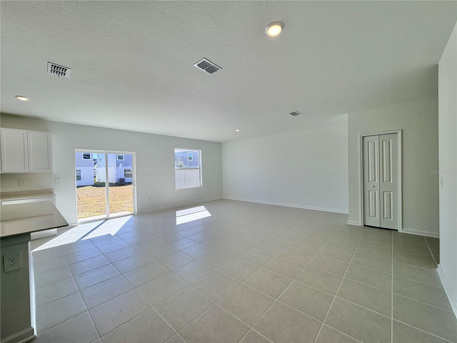 Image 5 of 37 For 3670 Hardman Drive