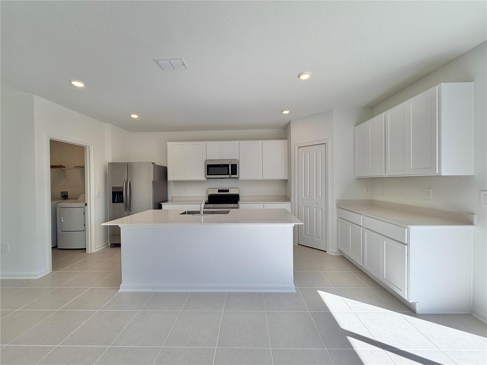 Image 6 of 37 For 3670 Hardman Drive