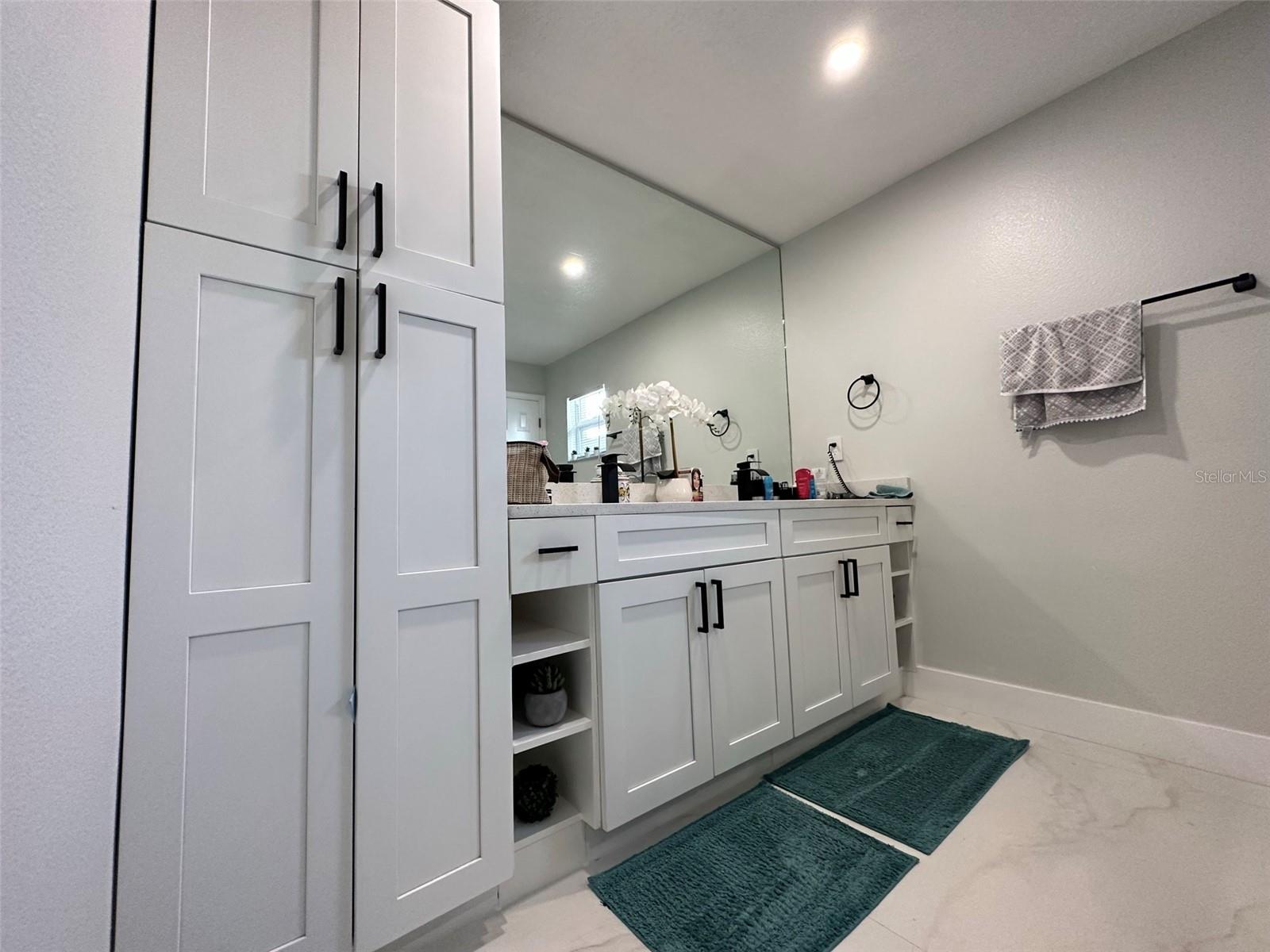 Image 21 of 30 For 9830 Water Fern Circle