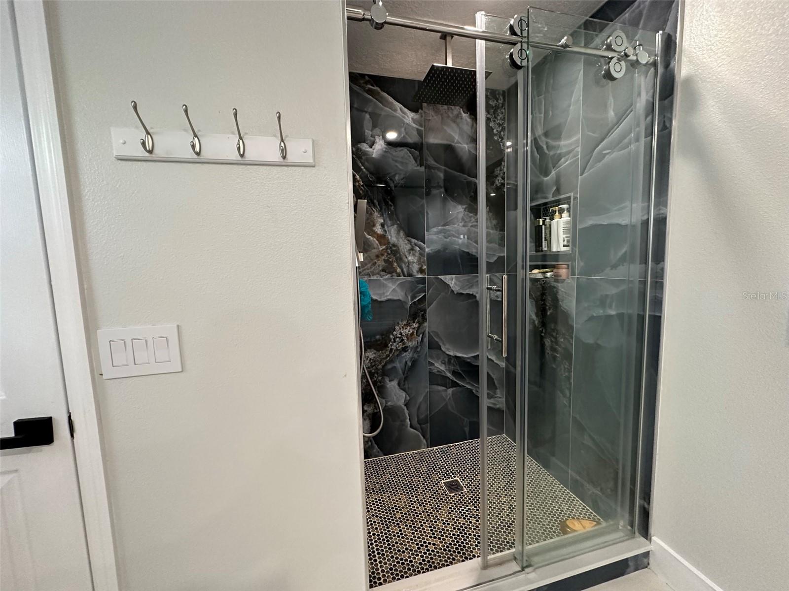 Image 22 of 30 For 9830 Water Fern Circle