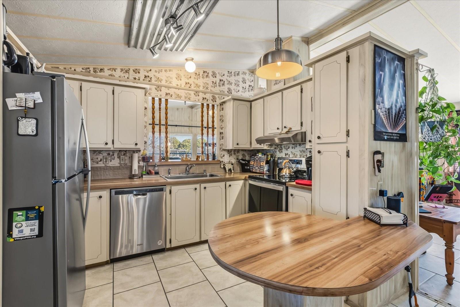 Image 12 of 56 For 1020 Dustin Drive