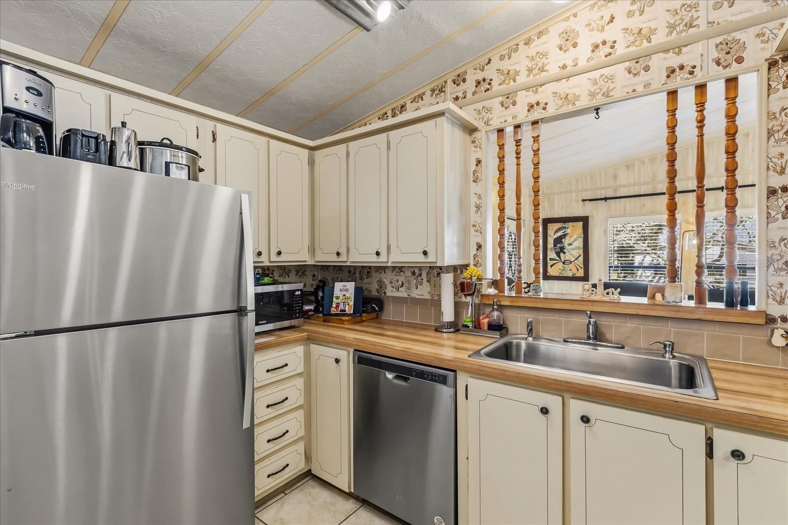 Image 15 of 56 For 1020 Dustin Drive