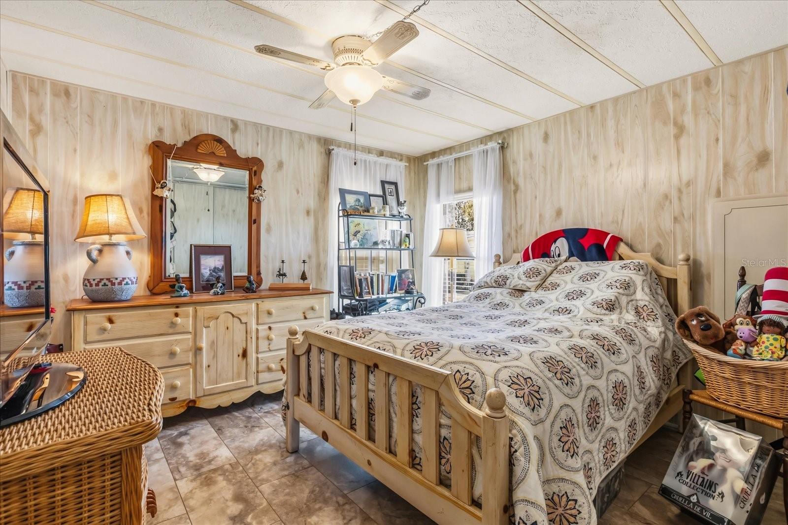 Image 21 of 56 For 1020 Dustin Drive