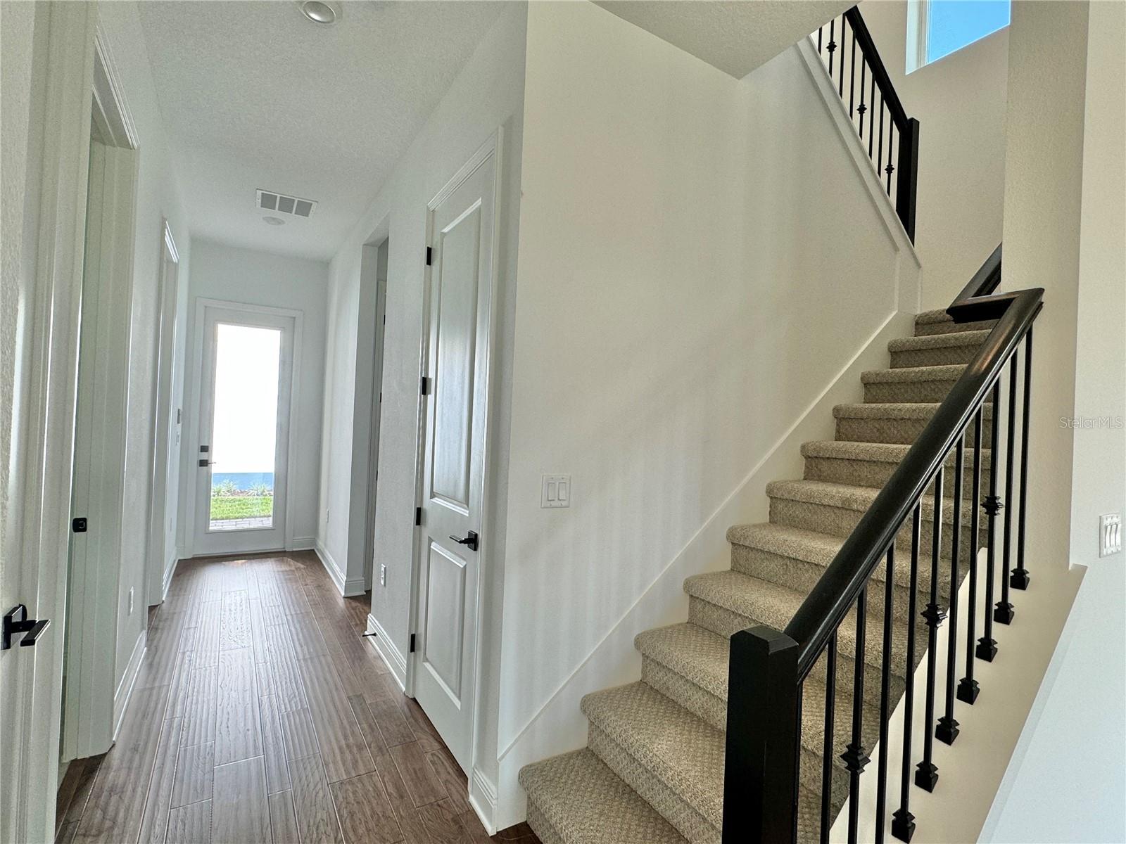 Image 16 of 60 For 13352 Leggett Alley