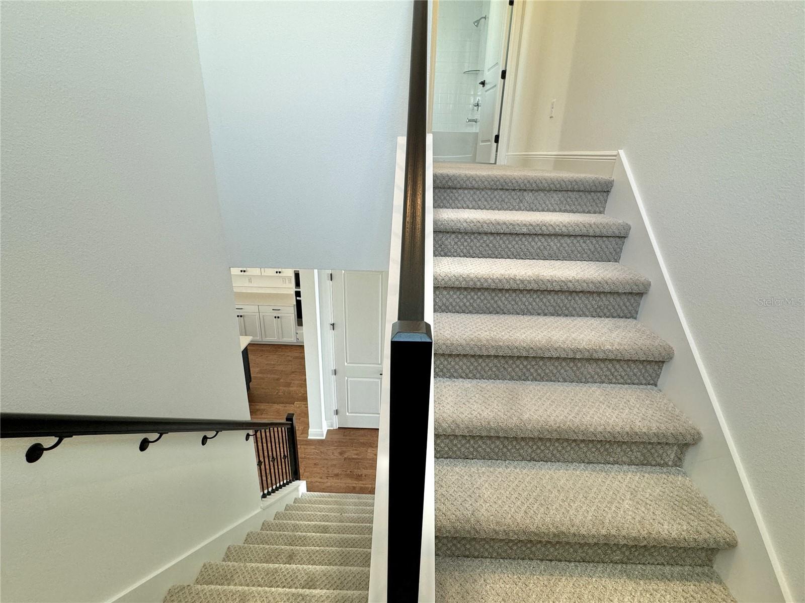 Image 17 of 60 For 13352 Leggett Alley