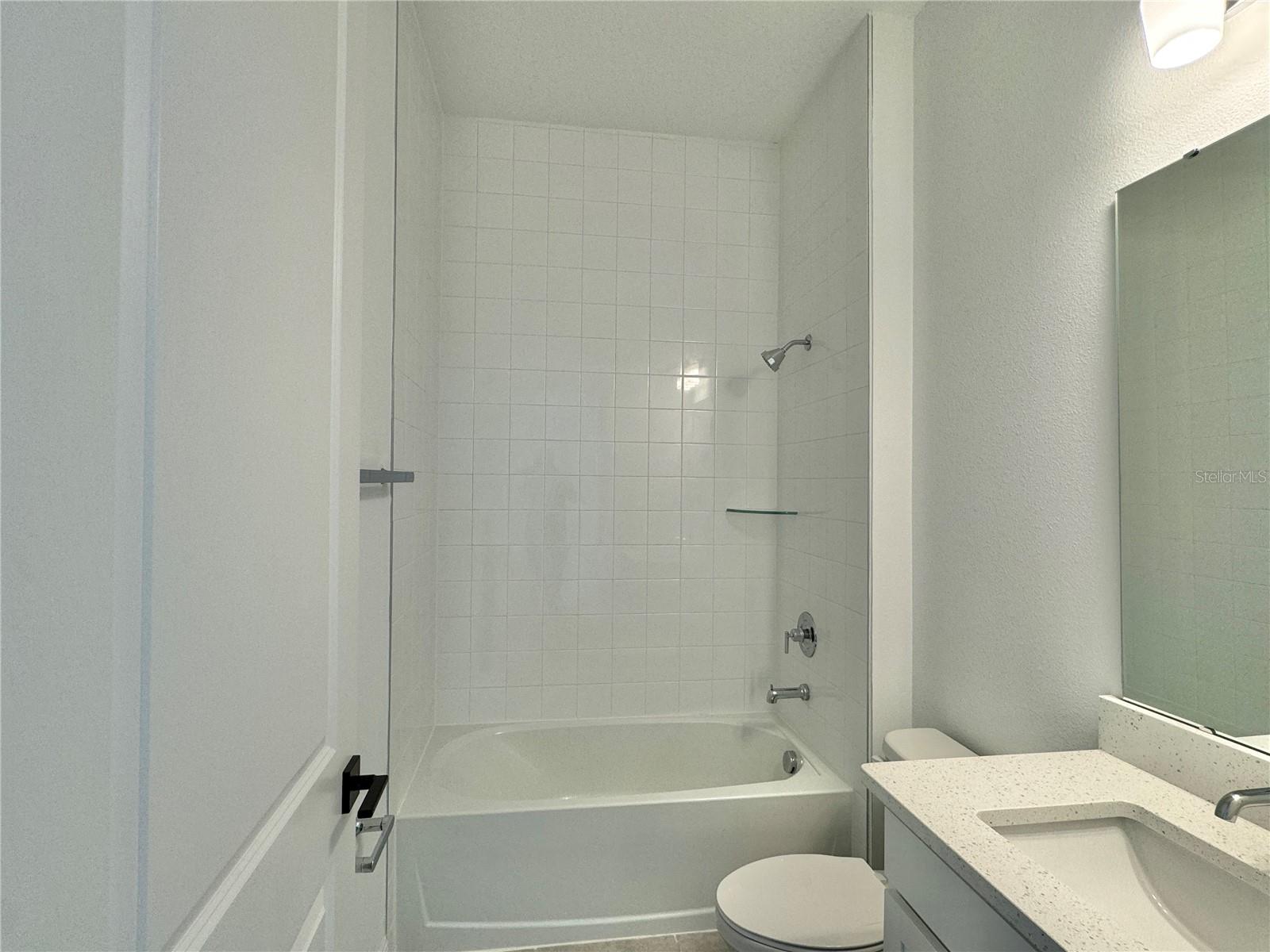 Image 35 of 60 For 13352 Leggett Alley