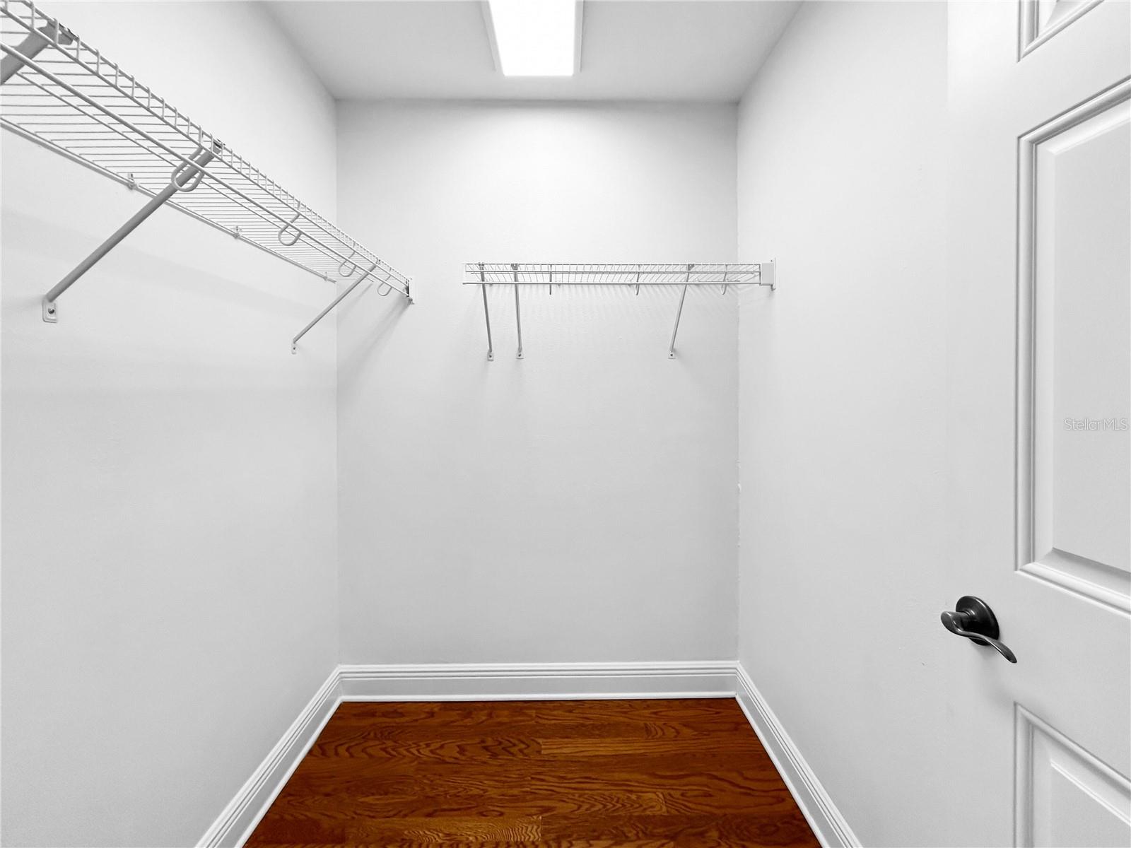 Listing photo id 19 for 254 Valencia Circle