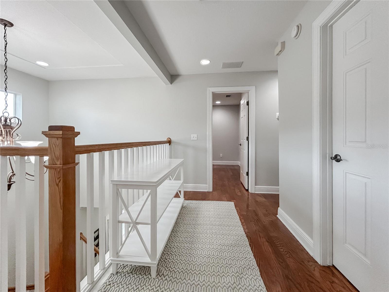 Listing photo id 23 for 254 Valencia Circle