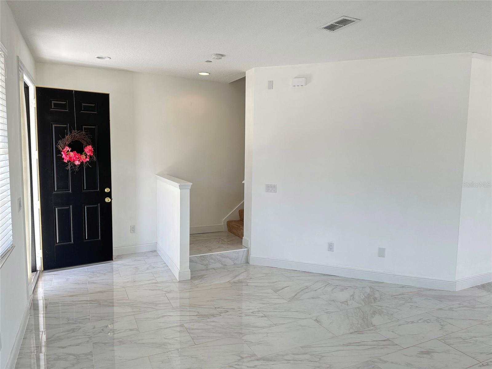 Image 12 of 81 For 9189 Camden Gardens Street