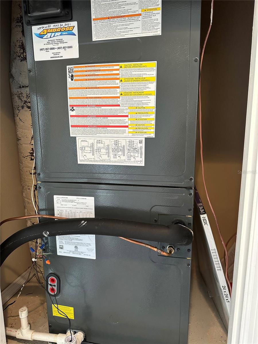 Image 36 of 81 For 9189 Camden Gardens Street