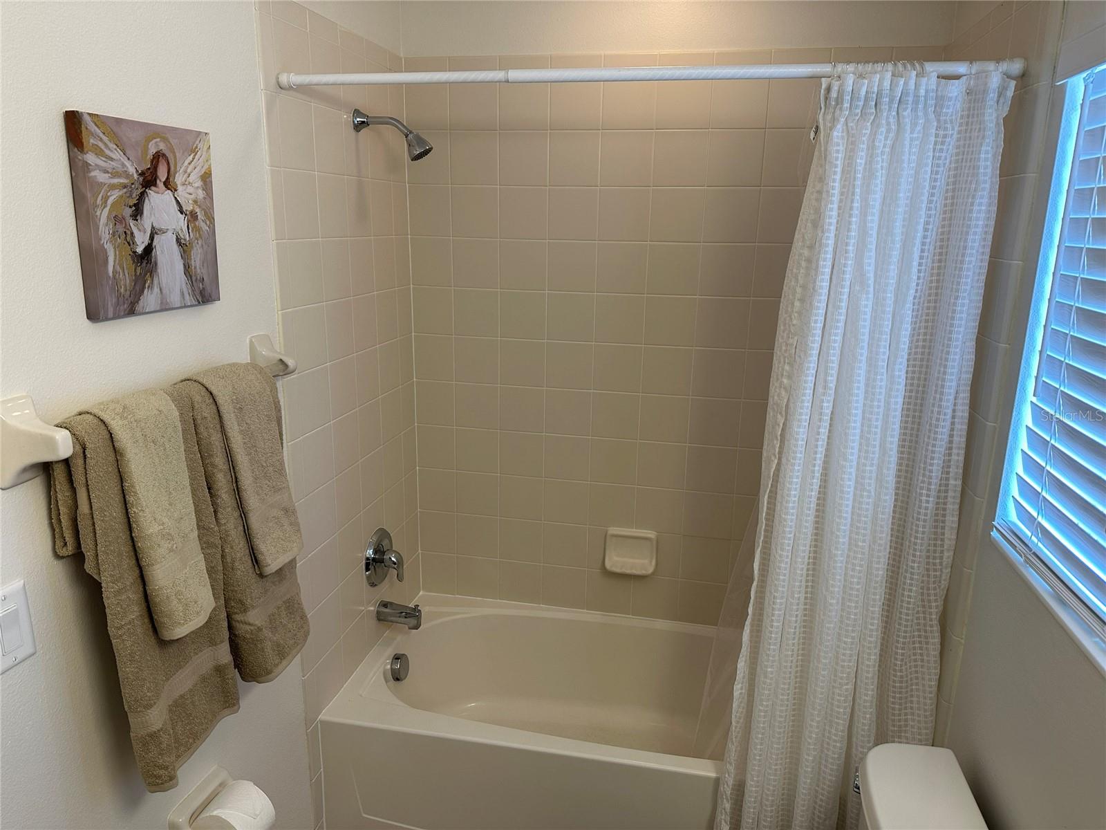 Image 41 of 81 For 9189 Camden Gardens Street