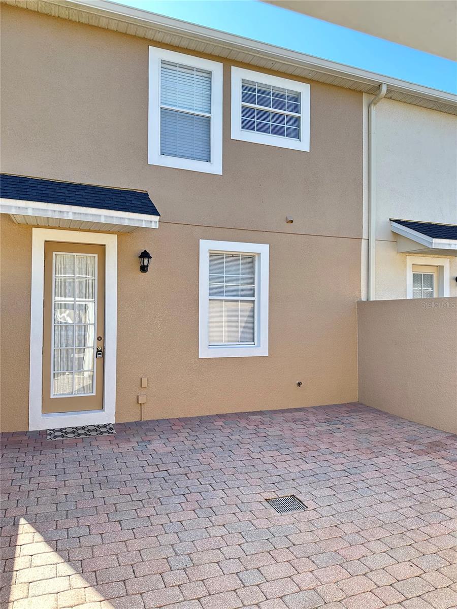 Image 59 of 81 For 9189 Camden Gardens Street