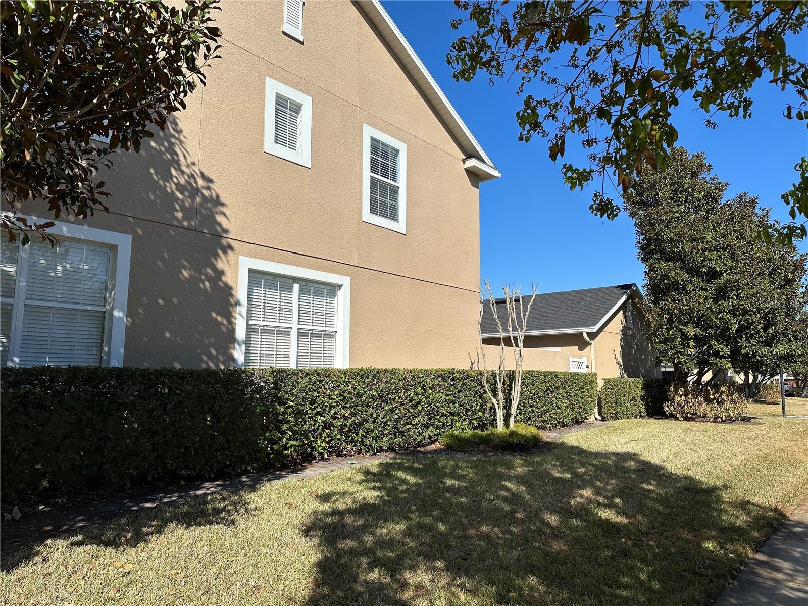 Image 78 of 81 For 9189 Camden Gardens Street