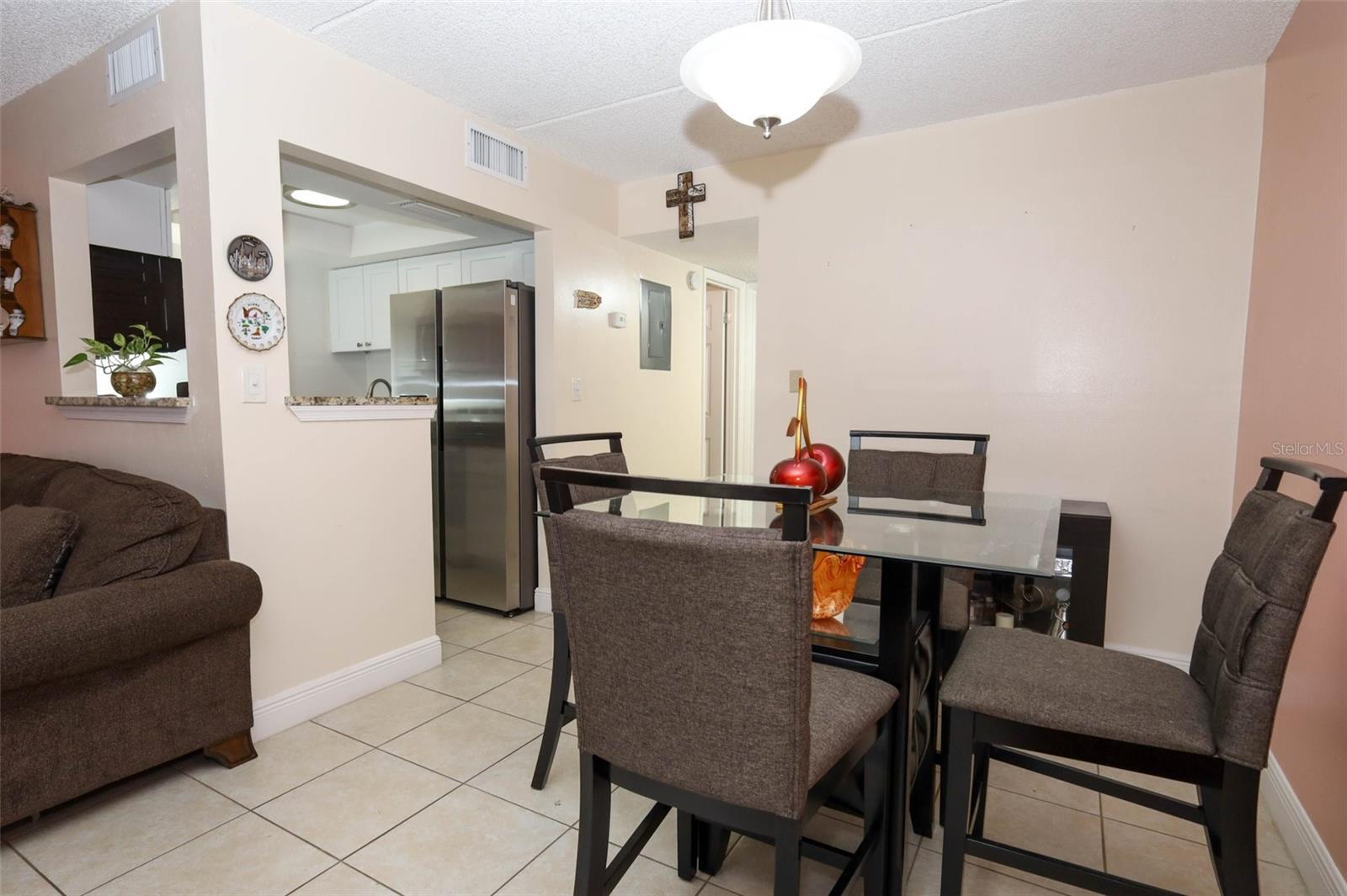 Image 11 of 43 For 189 Lewfield Circle 189