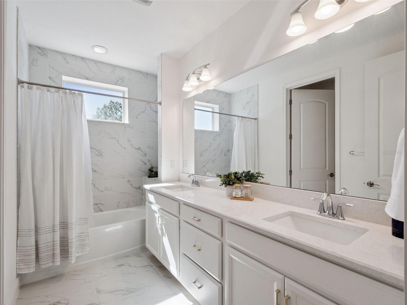 Image 22 of 47 For 2932 Tupelo Loop