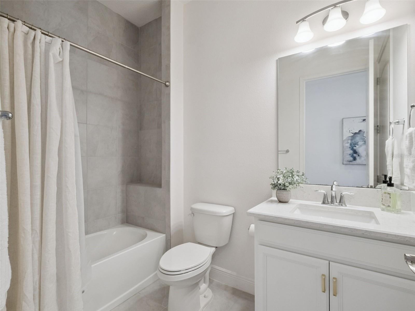 Image 4 of 47 For 2932 Tupelo Loop