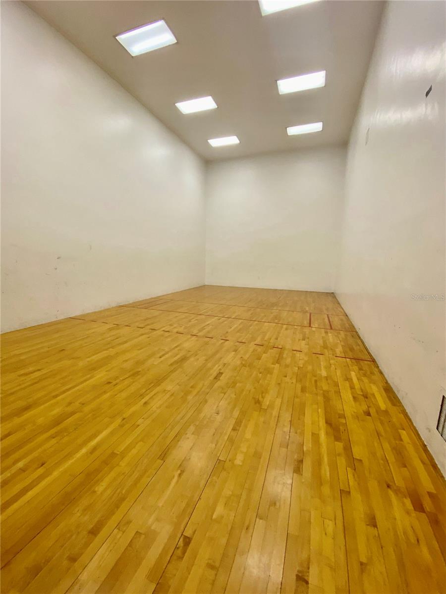 Image 19 of 25 For 13015 Plantation Park Circle 1037