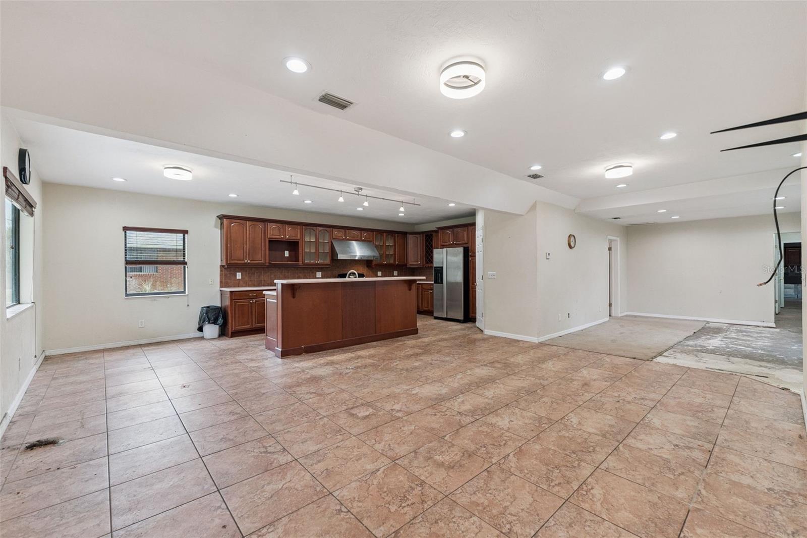 Image 4 of 13 For 1449 Shady Place