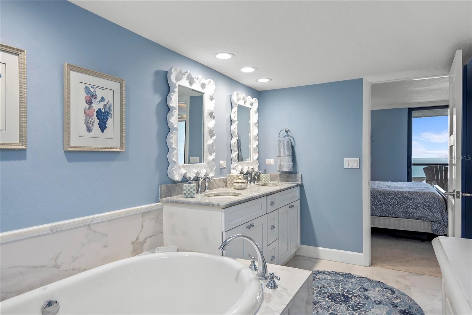 Image 26 of 48 For 5275 Atlantic Avenue S 1108