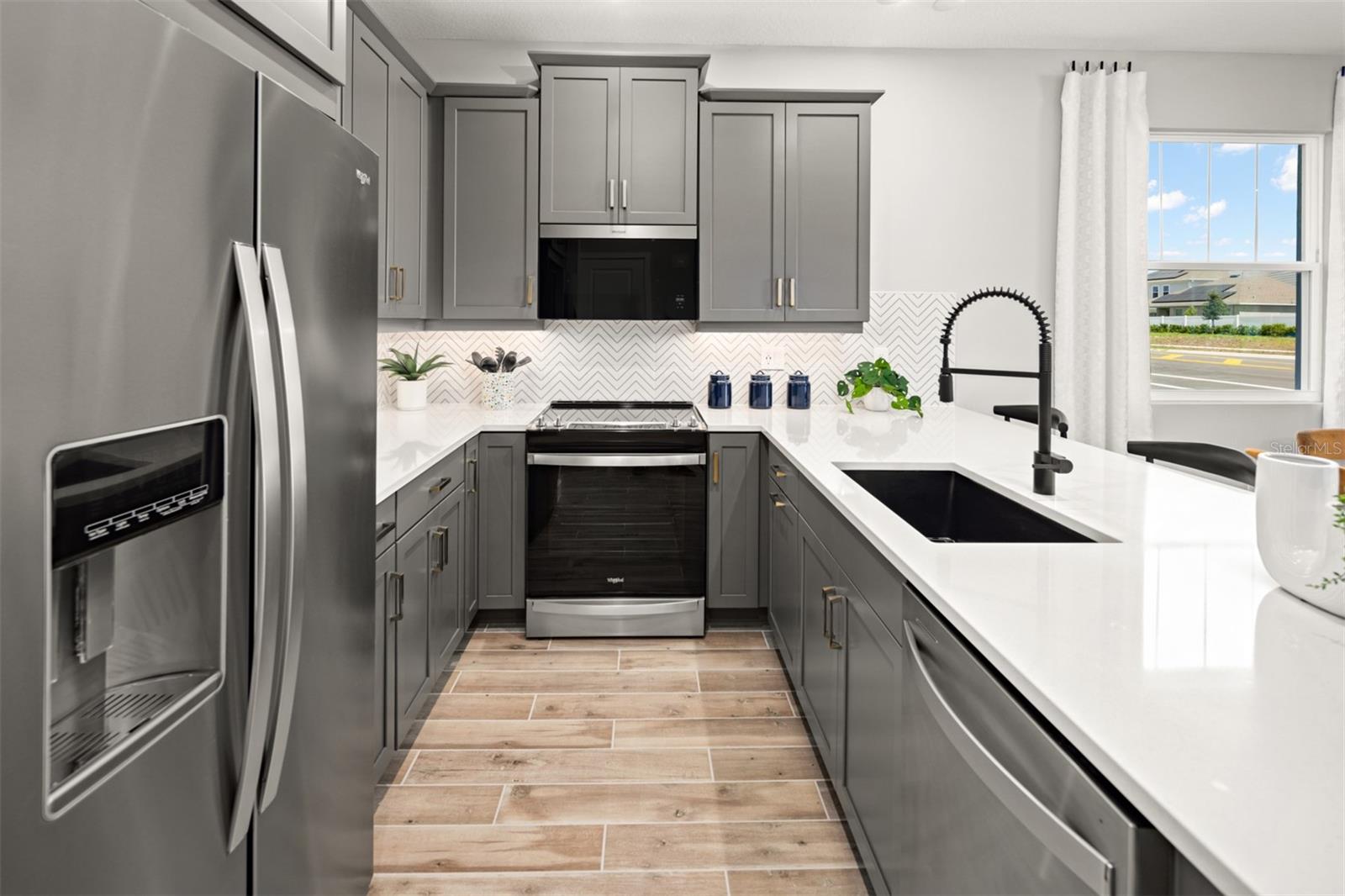 Image 9 of 31 For 5188 Greenshade Grove Avenue