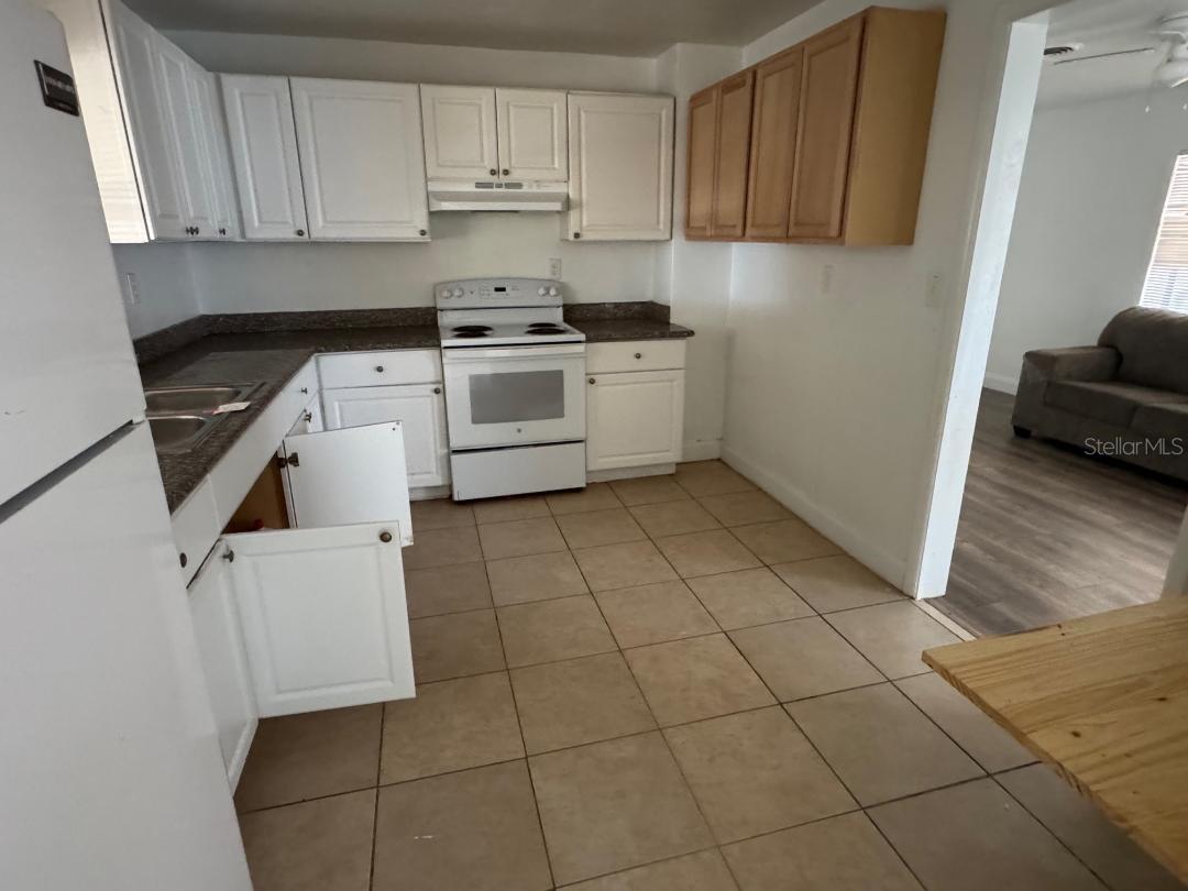 Image 5 of 21 For 1412 Garfield Avenue