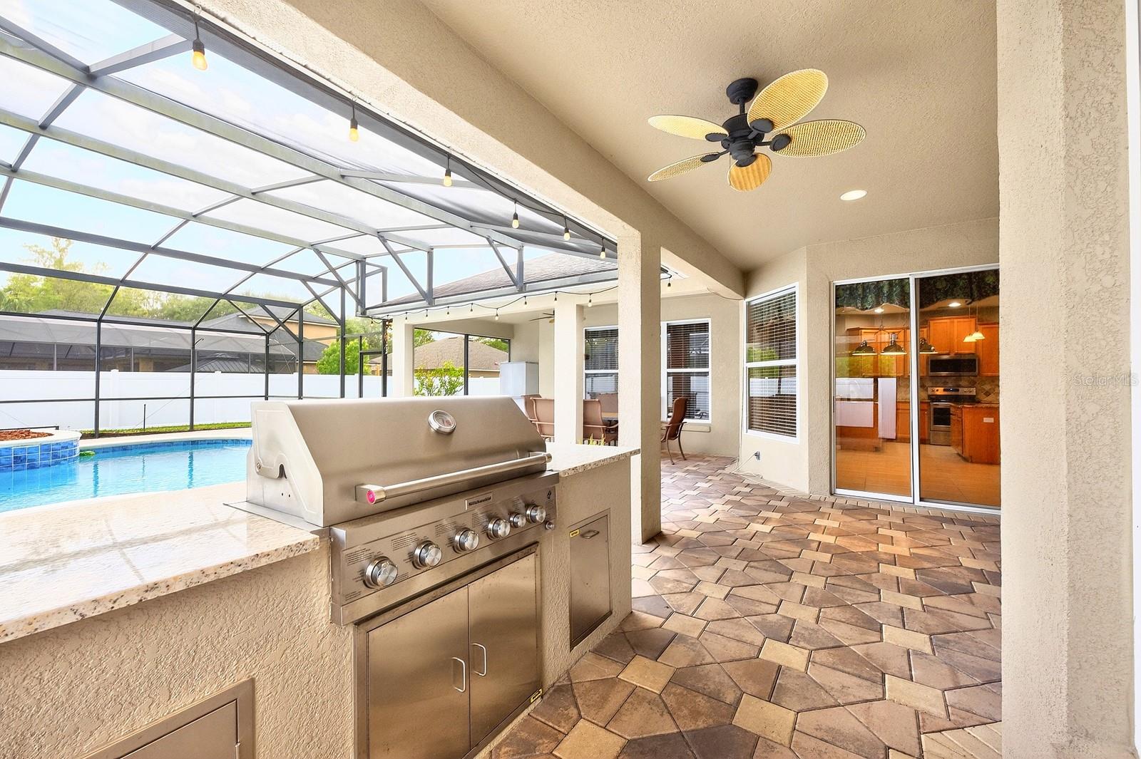 Listing photo id 30 for 3965 Emerald Estates Circle