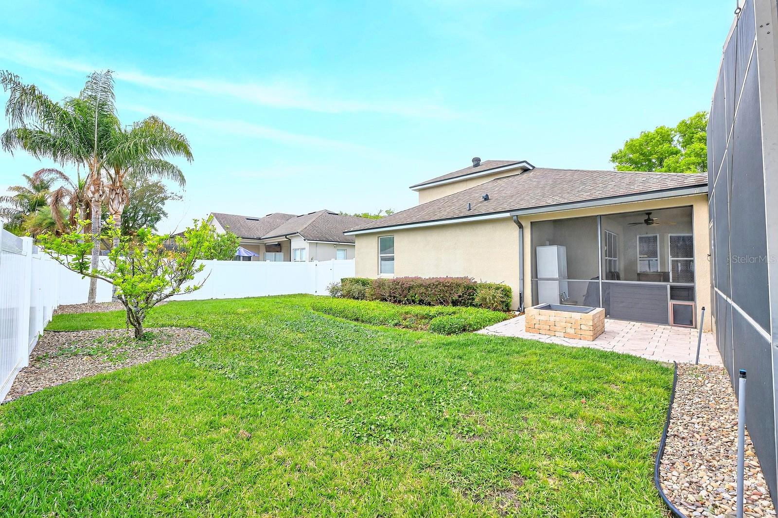 Listing photo id 36 for 3965 Emerald Estates Circle