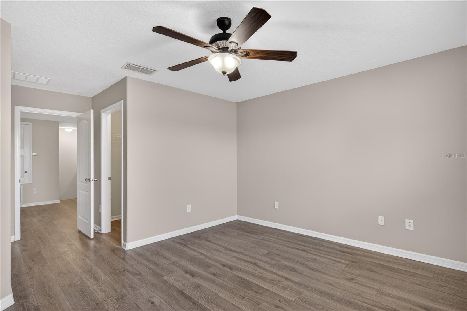 Image 15 of 27 For 1519 Priory Circle