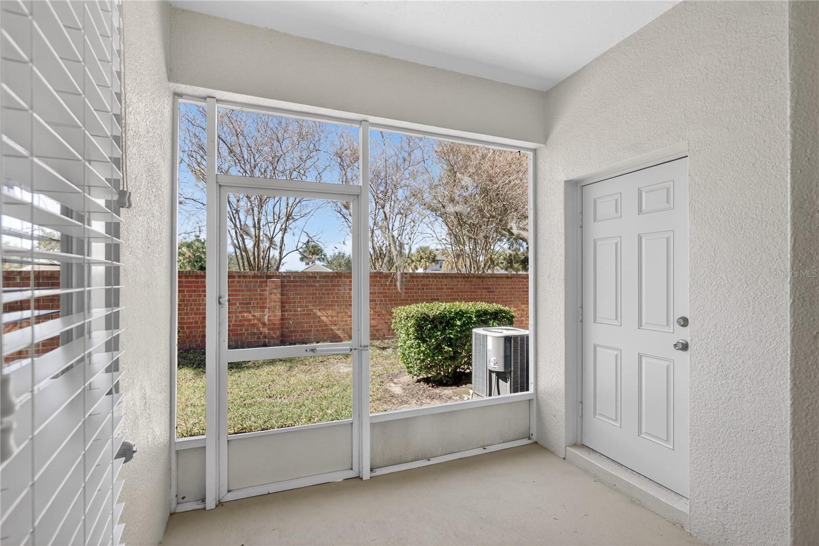 Image 19 of 27 For 1519 Priory Circle