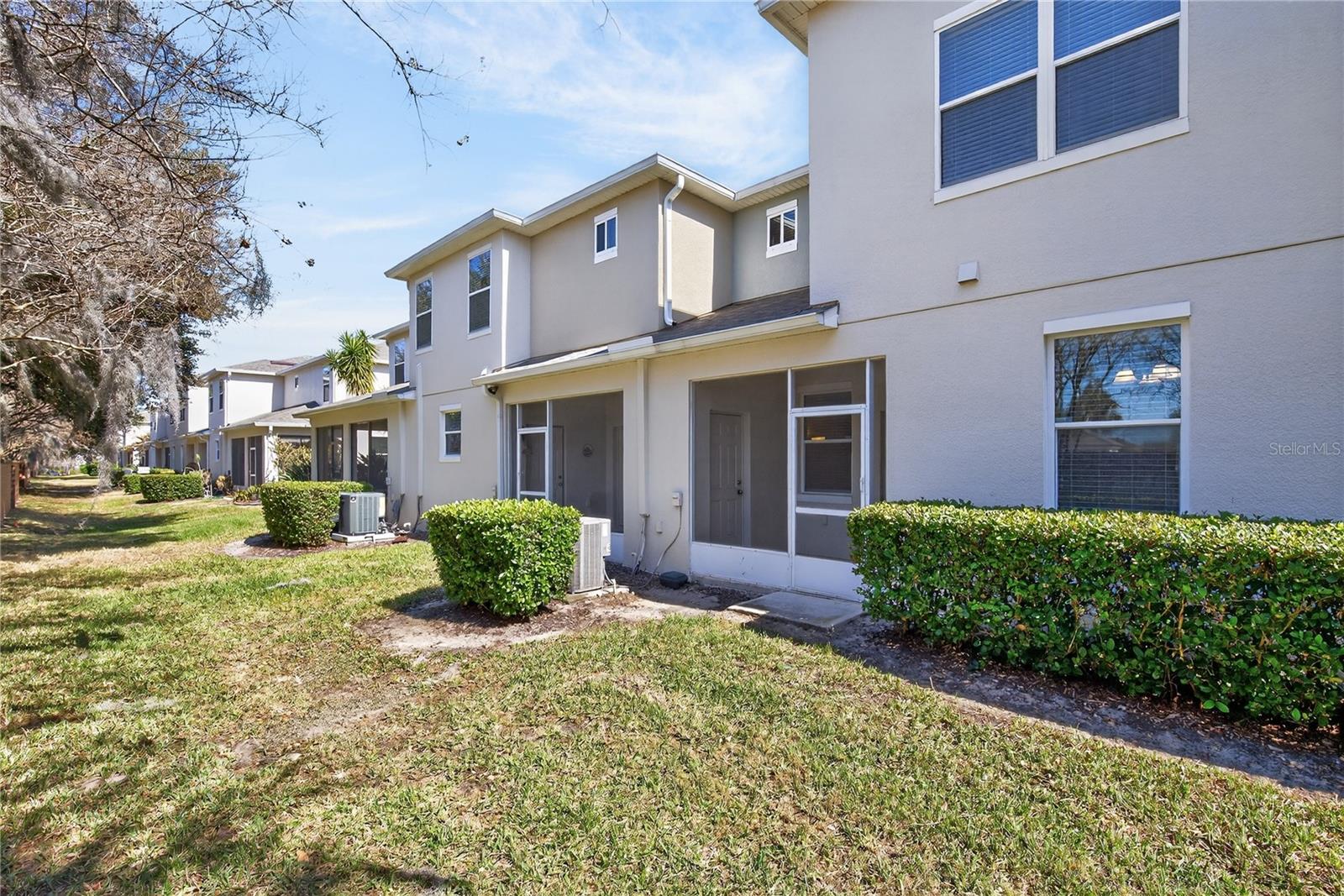 Image 21 of 27 For 1519 Priory Circle