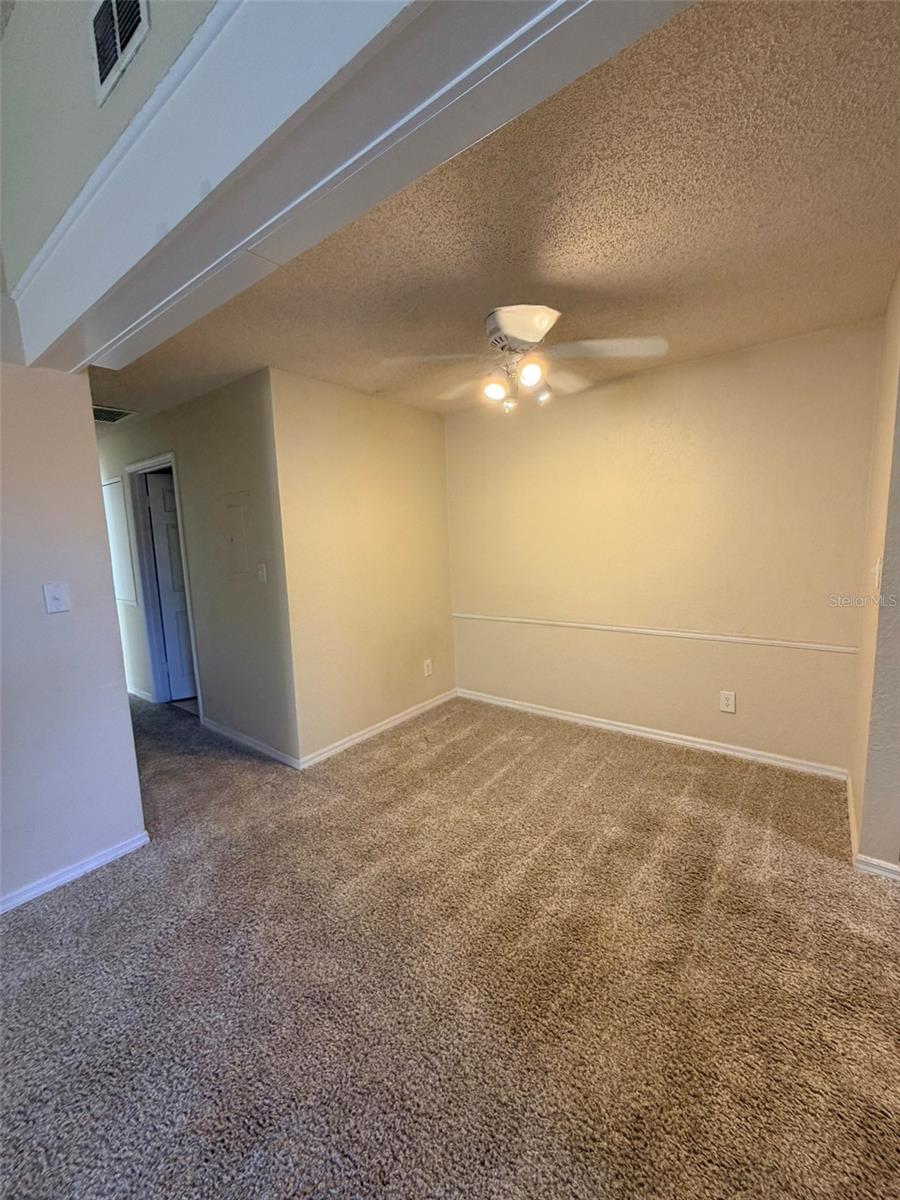 Image 11 of 15 For 2936 Antique Oaks  70