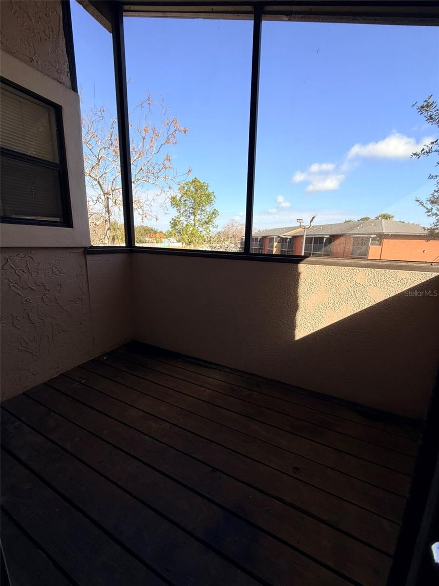 Image 12 of 15 For 2936 Antique Oaks  70