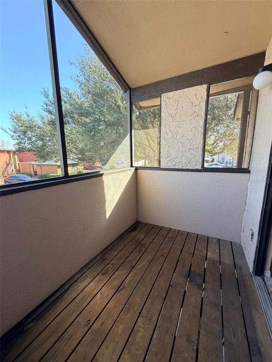 Image 14 of 15 For 2936 Antique Oaks  70