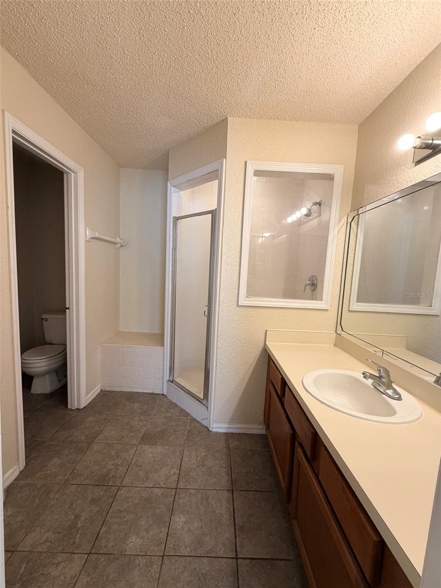 Image 7 of 15 For 2936 Antique Oaks  70