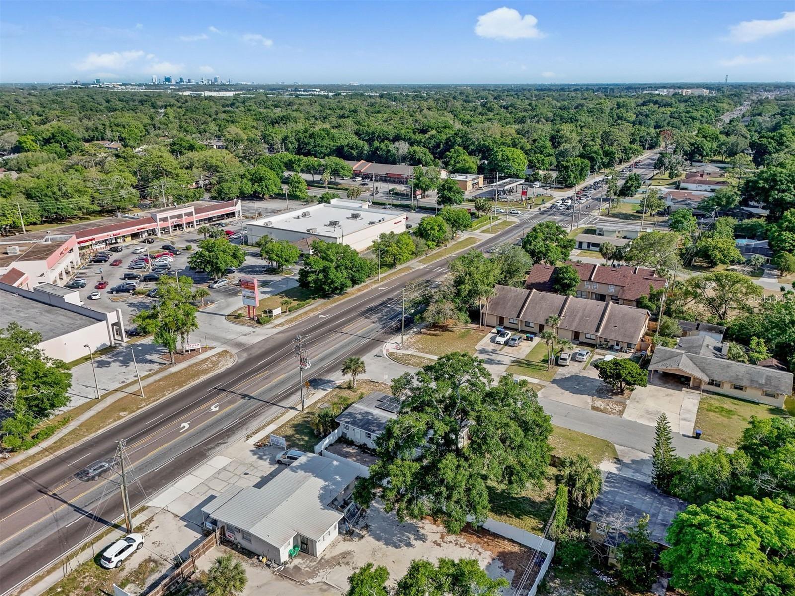 Image 2 of 20 For 5211 Bonnie Brae Circle