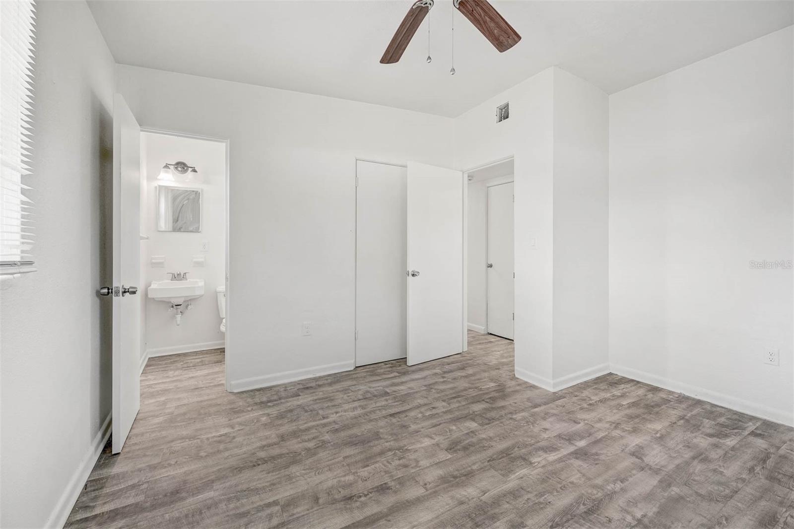 Image 8 of 20 For 5211 Bonnie Brae Circle