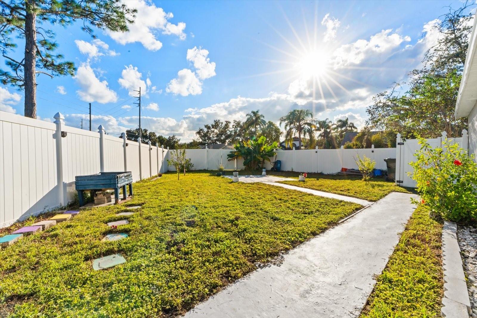 Image 7 of 29 For 1003 Wharf Creek Court