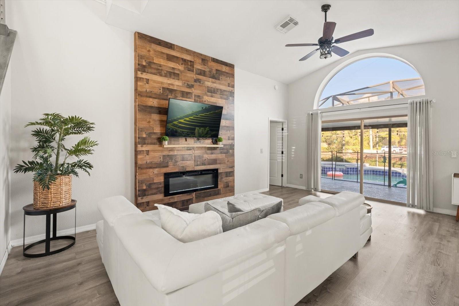 Image 9 of 29 For 1003 Wharf Creek Court