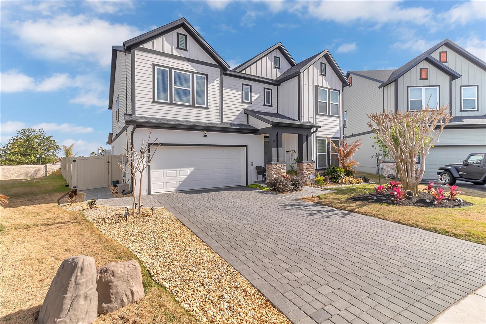 Image 38 of 52 For 17140 Cercis Loop